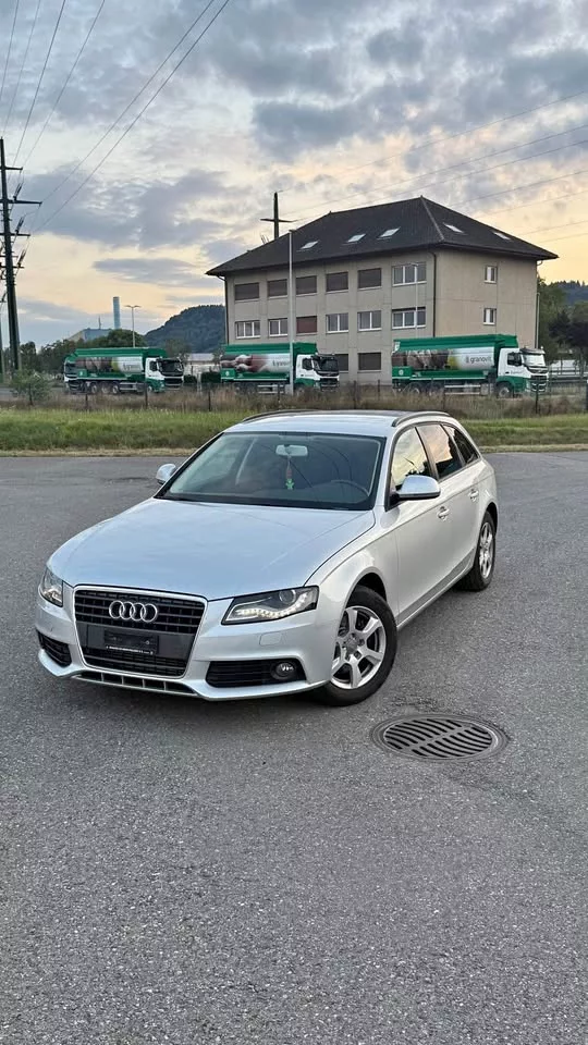 Audi A4 2010 119'896km CHF 11'500.-